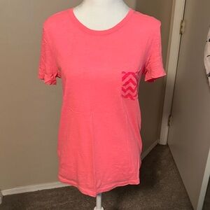 Vs pink Women's Pink T-Shirt with Pocket Detail